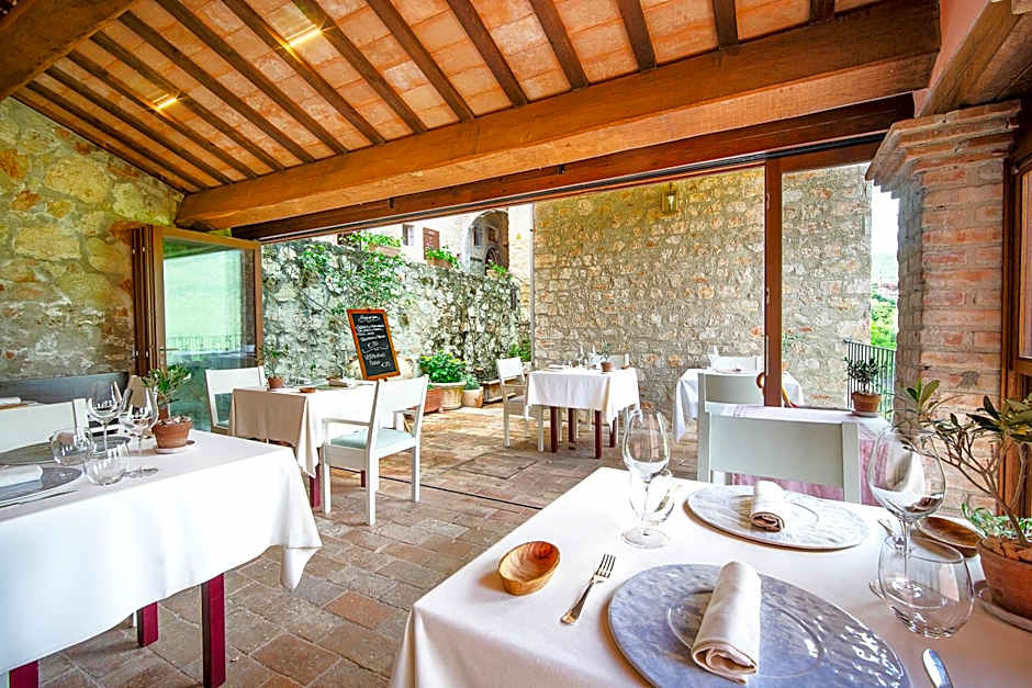 Castello Di Postignano Relais