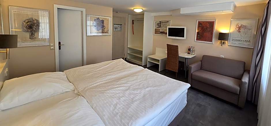 Hotel Garni "Am Ellinger Tor"