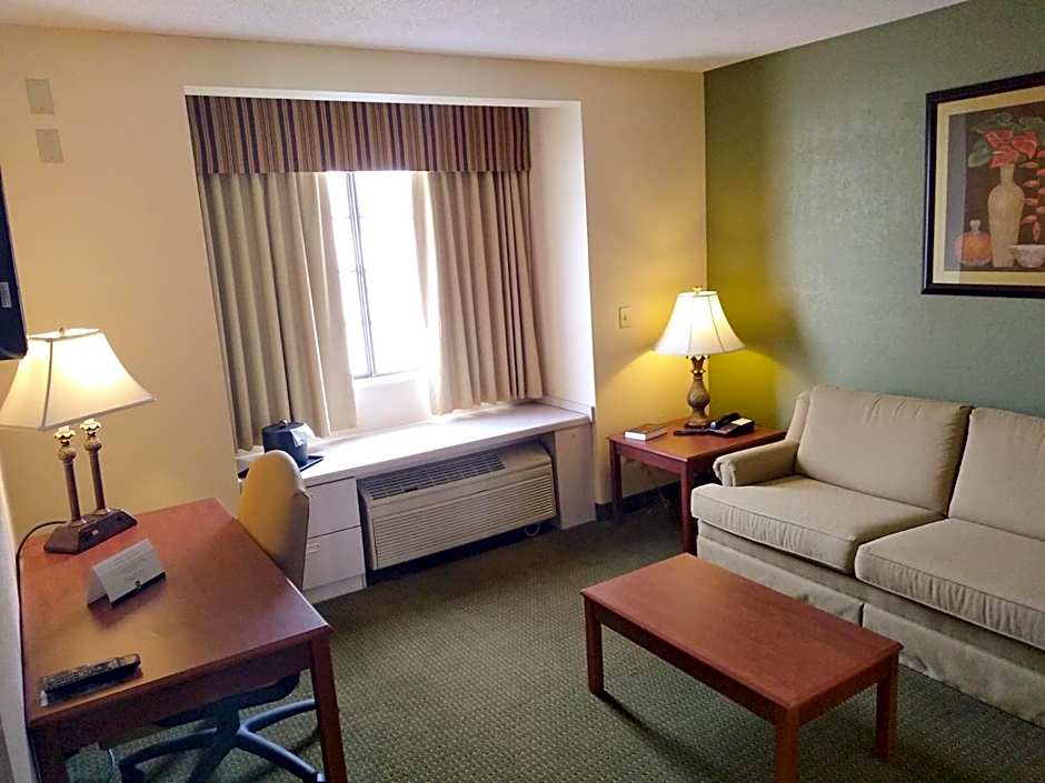 Quality Inn & Suites Prestonsburg next to Mountain Arts Center