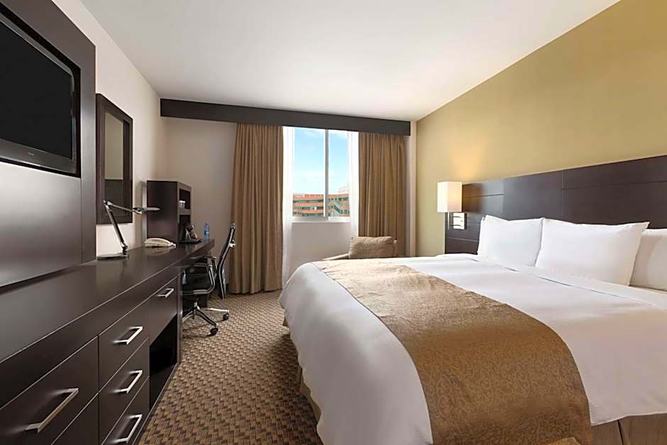 DoubleTree By Hilton Queretaro