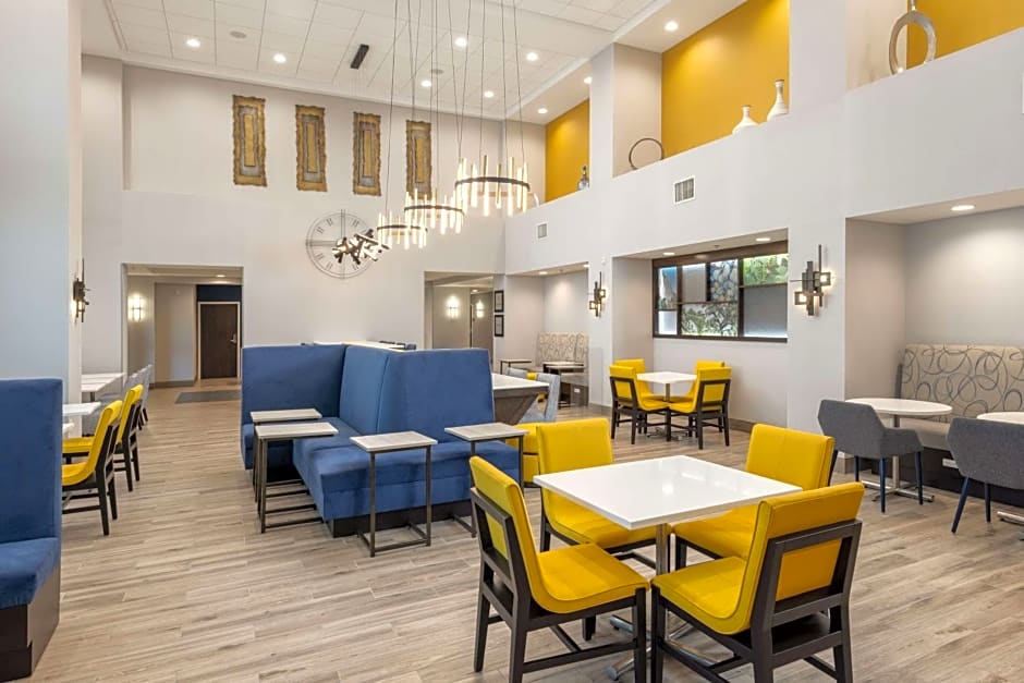 Hampton Inn By Hilton And Suites Manteca