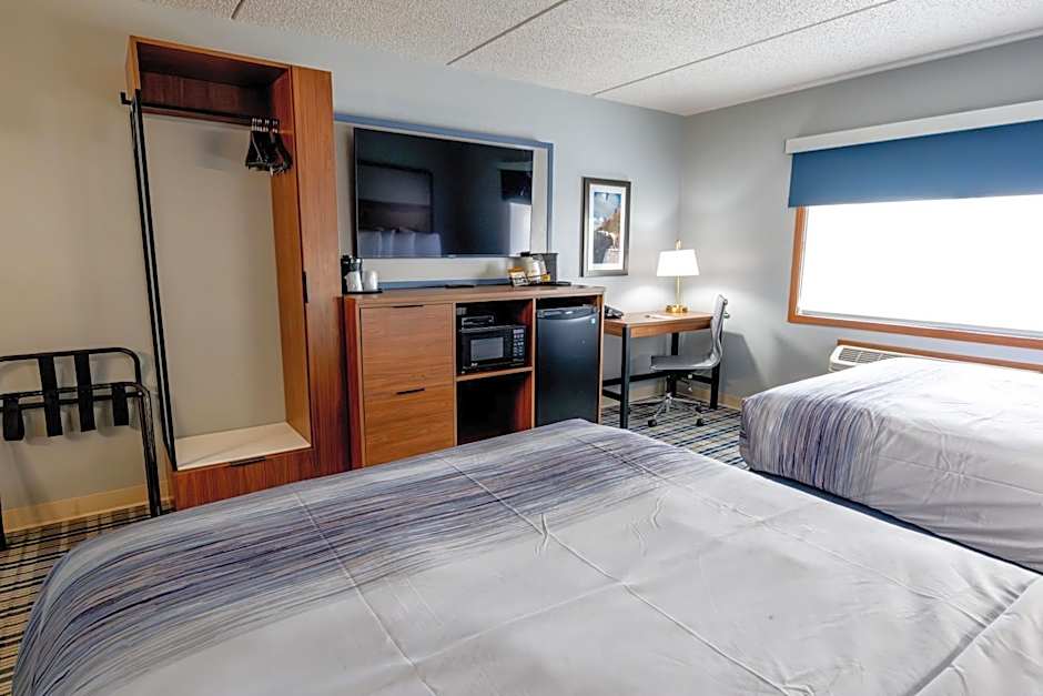 AmericInn by Wyndham Sturgeon Bay
