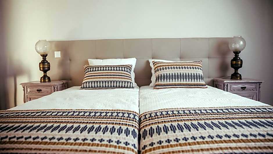 Vila Milreu Guest House