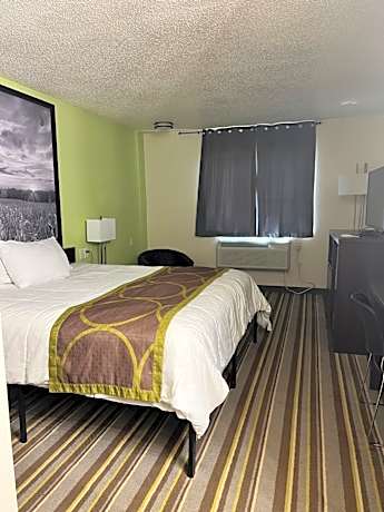 King Room - Non-Smoking