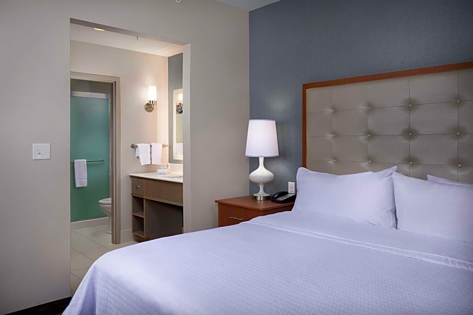 Homewood Suites by Hilton Cincinnati-Midtown, OH