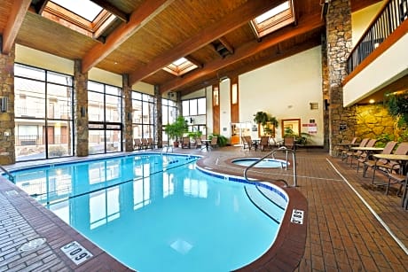 Best Western Center Pointe Inn