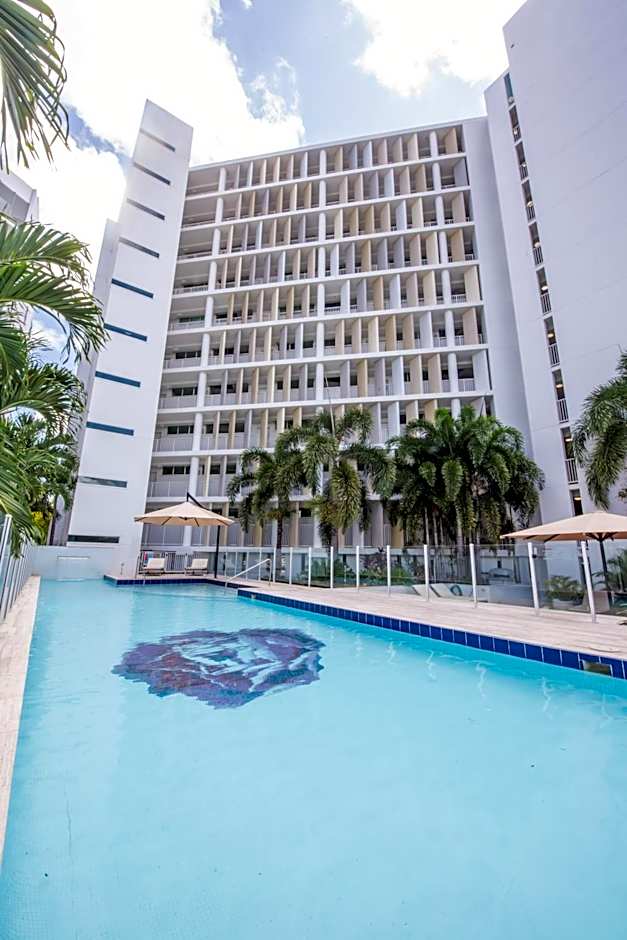 Lanai Apartments