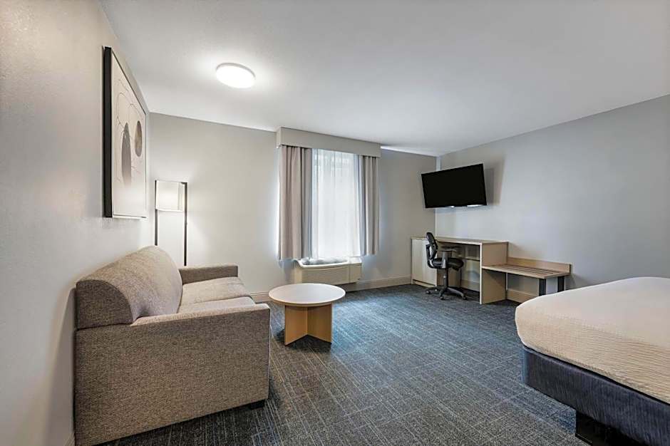 Days Inn by Wyndham Thunder Bay North