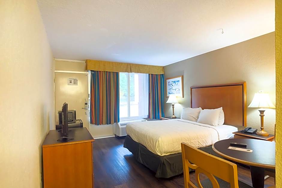 OYO Hotel Harriman near I-40