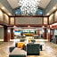 La Quinta Inn & Suites by Wyndham Madison American Center