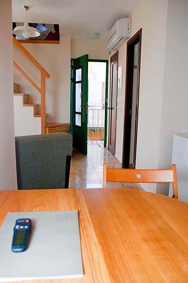 The Market Courtyard - Suites Hotel