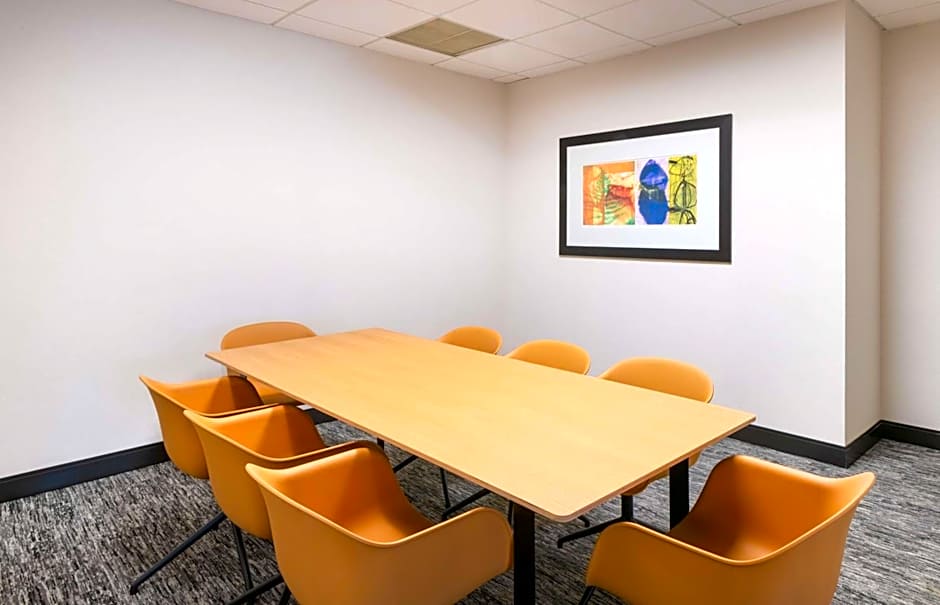 DoubleTree by Hilton Newark Penn Station, NJ