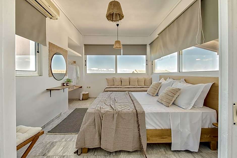 Santa Maroma Rooms & Houses