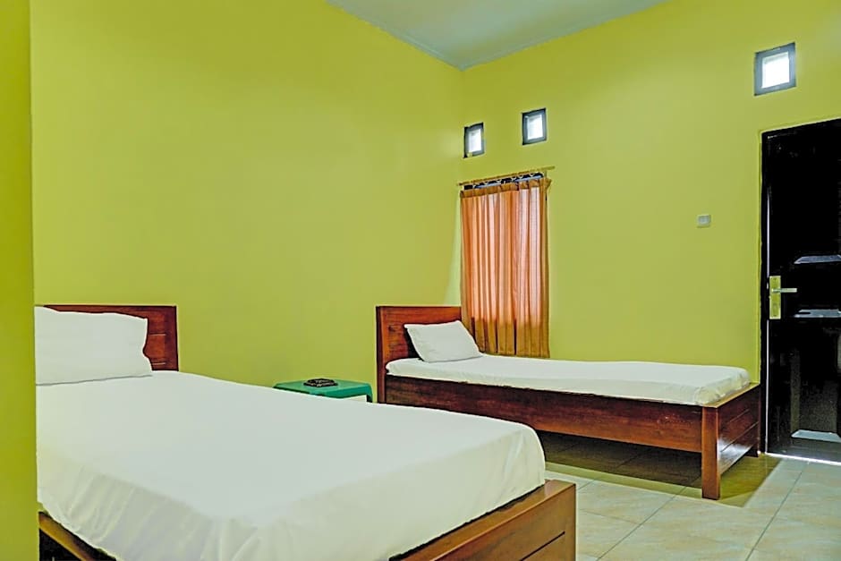 Capital O 92316 Wisma Widya Loka Pratama Near Futsal Tebing Gading