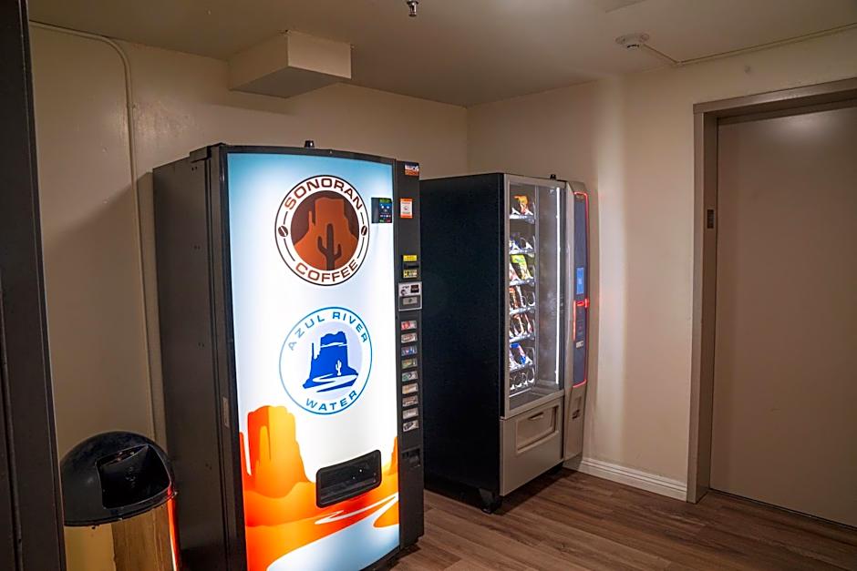 Super 8 by Wyndham Yuma