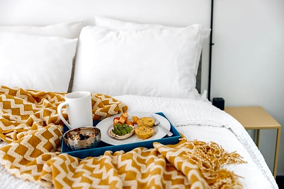 Silverbow Inn Hotel & Suites