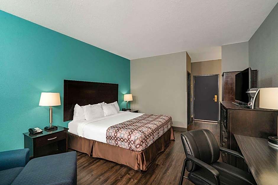 La Quinta Inn & Suites by Wyndham Knoxville East