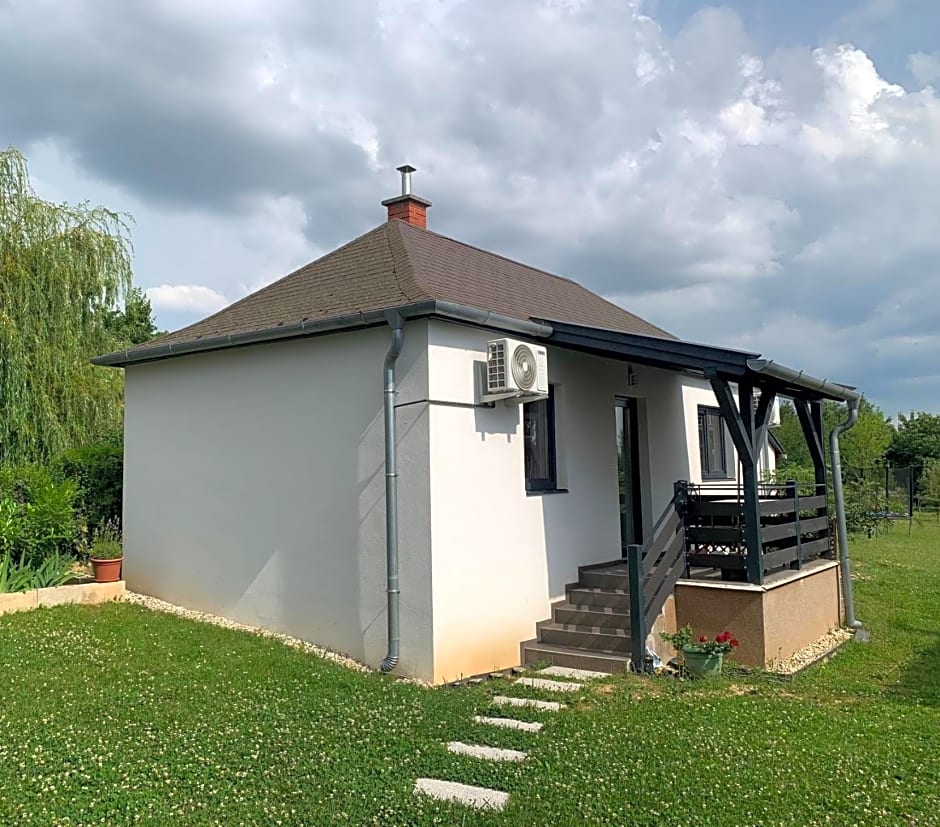 Water Lily Boutique B&B and Bungalow