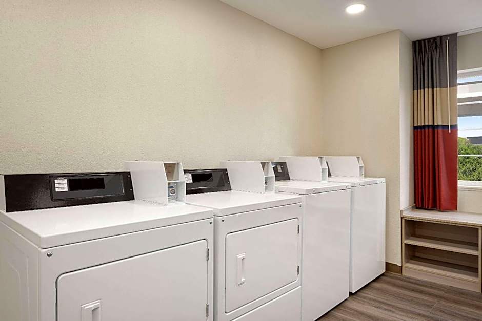 Microtel Inn & Suites by Wyndham Raleigh