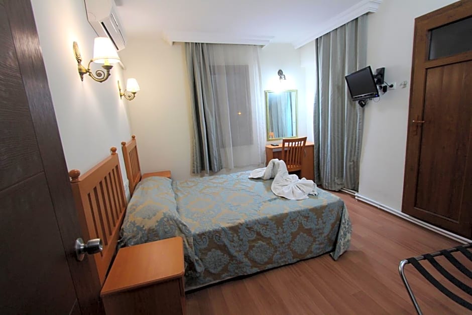 Hotel Ave Maria