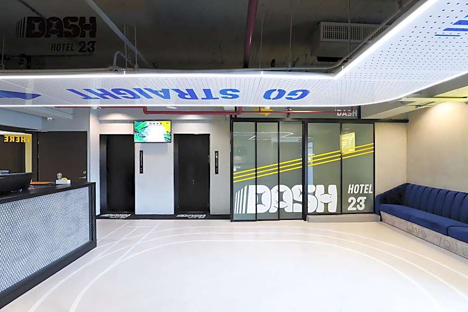 Dash 23 Hotel
