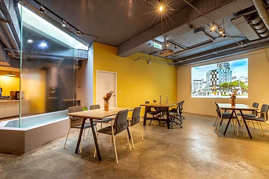 Hotel Papa Whale-Kaohsiung Formosa Boulevard