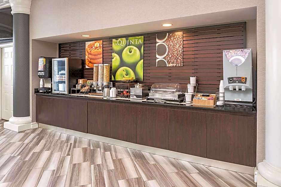 La Quinta Inn & Suites by Wyndham Westport