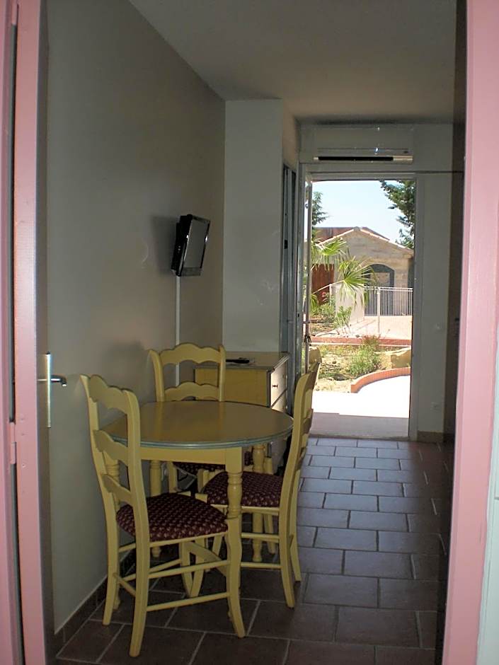 Appart'Hotel Festival Sud Aqua - Avignon TGV