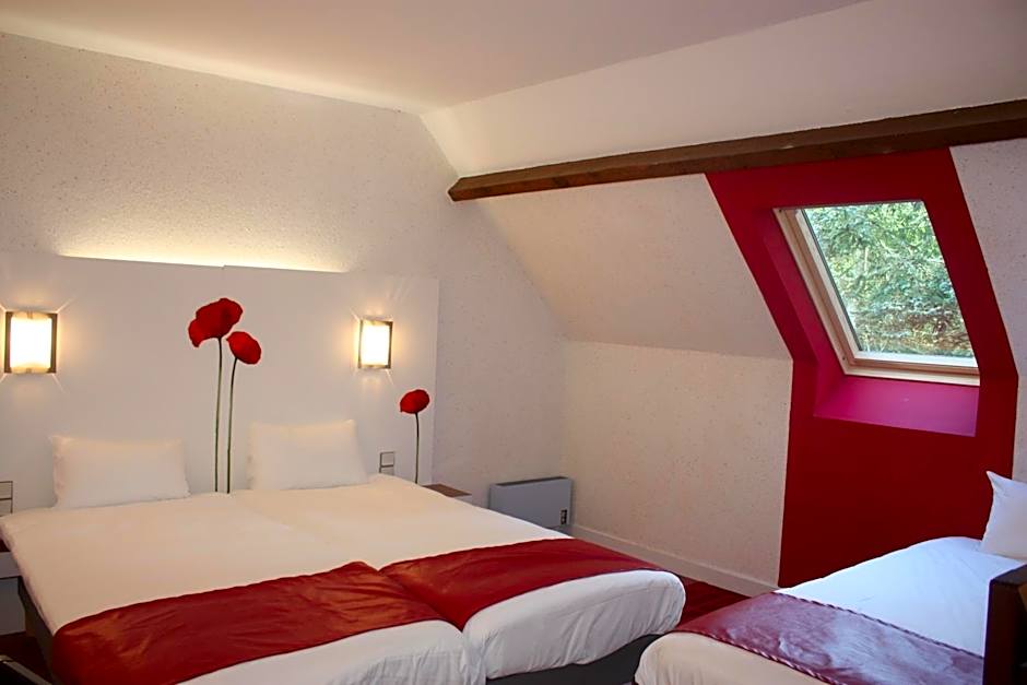 Logis Latitude Ouest Hôtel Restaurant & Spa