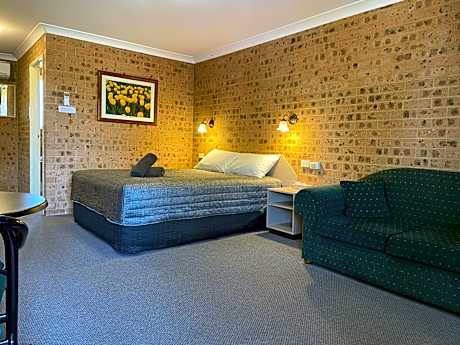 Queen Room