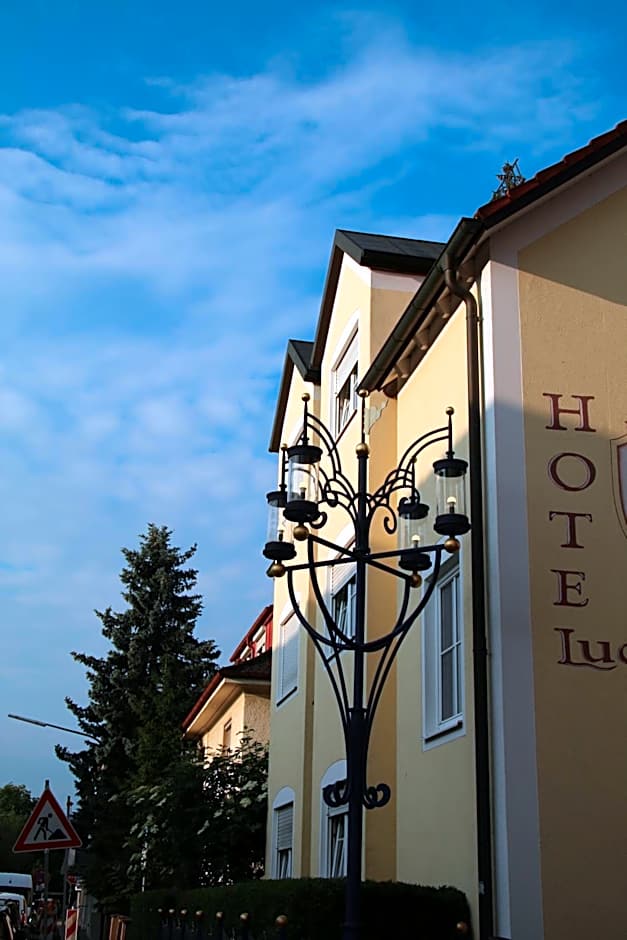 König Ludwig Design Hotel NEU Zimmer mit Sauna oder Whirlpool oder mehr