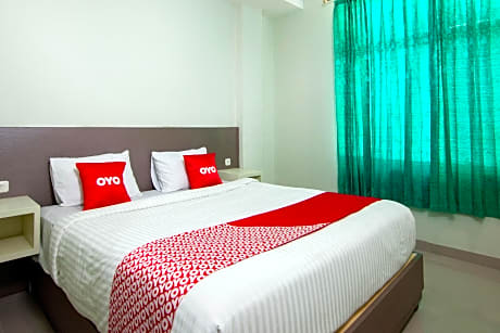 OYO 2382 Wisata Hotel