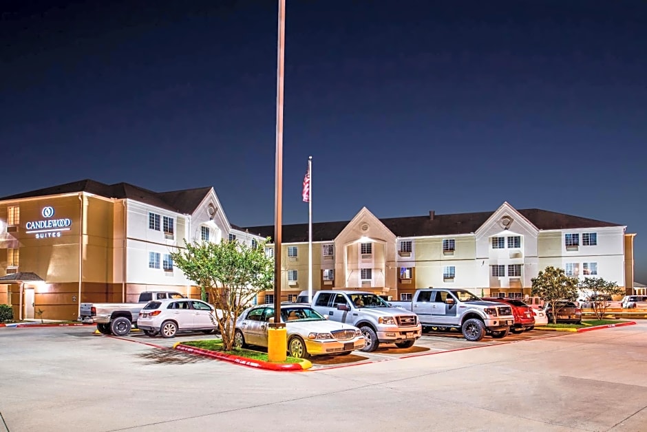 Candlewood Suites Beaumont, an IHG Hotel