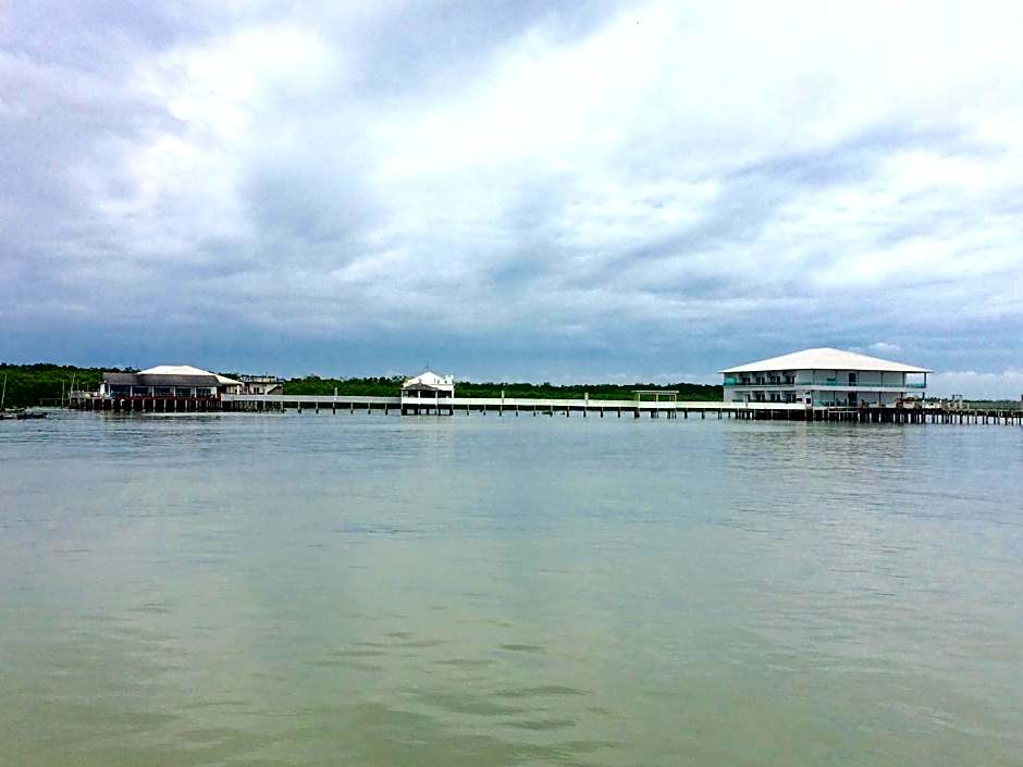 Kukup Xiang Holiday Home