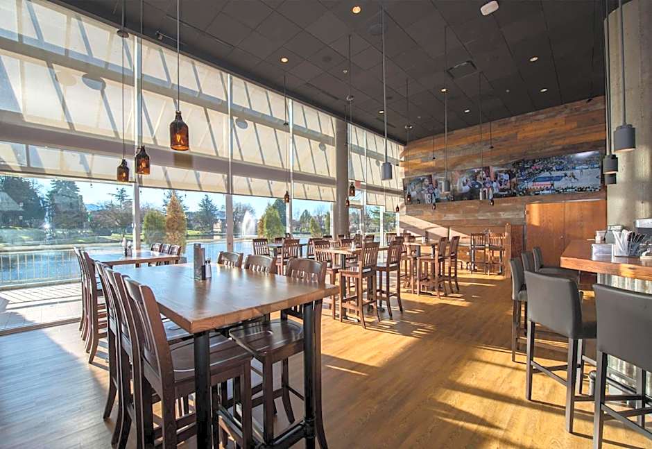 Coast Chilliwack Hotel by APA