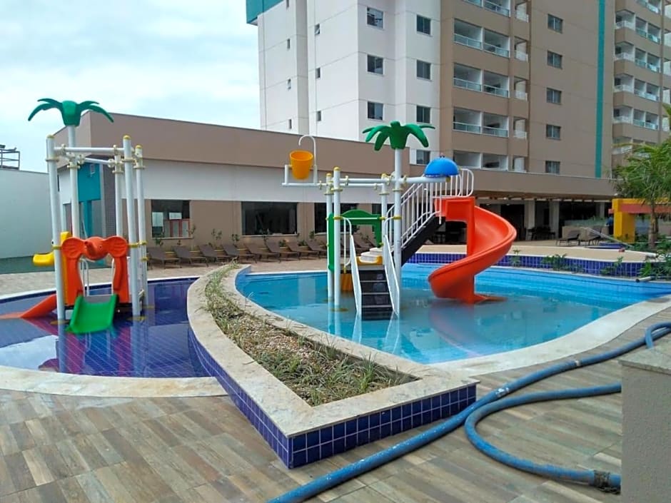 Olimpia Park Resort - Em frente ¿ortaria do Thermas dos Laranjais