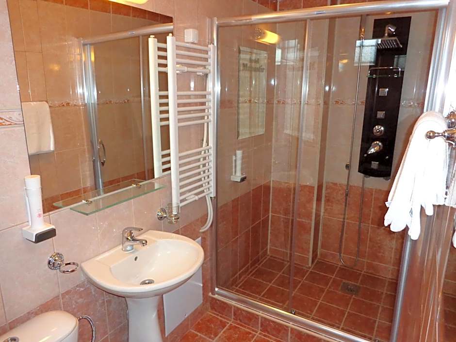 Hotel Manastir Berovo