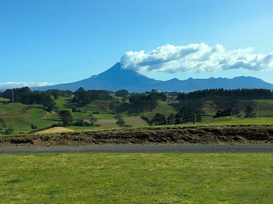 Taranaki Country Lodge