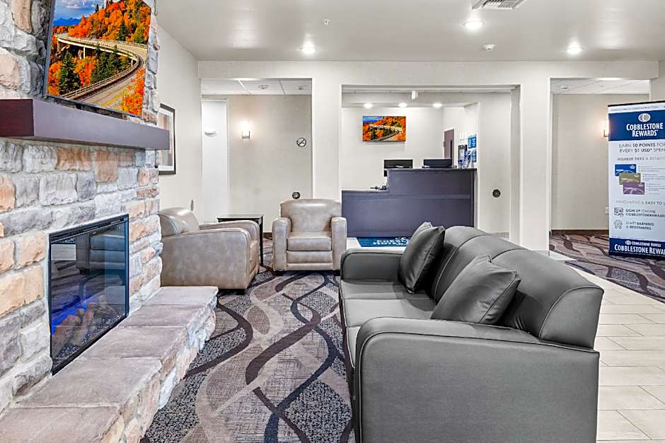 Cobblestone Hotel & Suites - Denmark