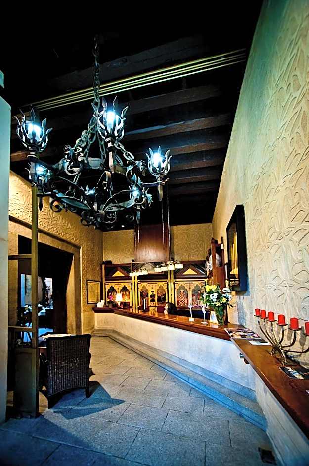 Hotel Condes de Castilla