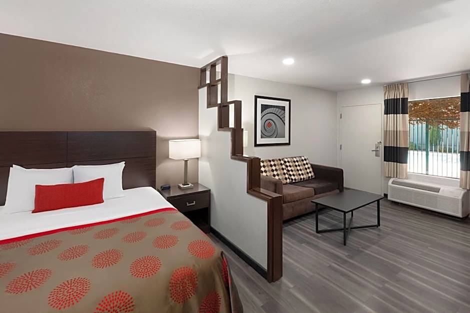 Ramada by Wyndham El Paso