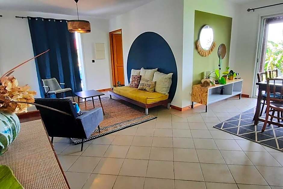 Le Tibouchina , gîte chaleureux à la ferme