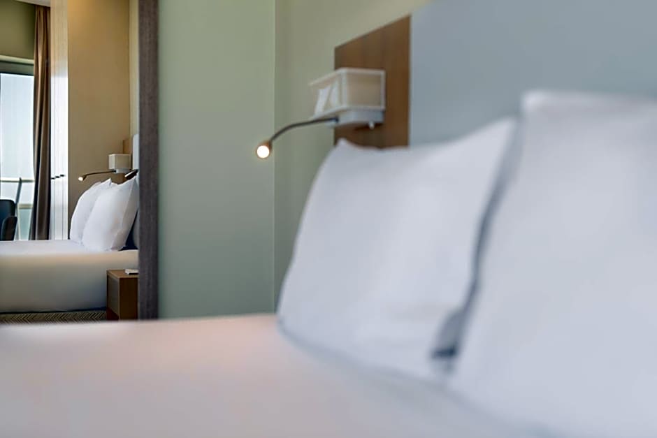 Eurostars Oasis Plaza