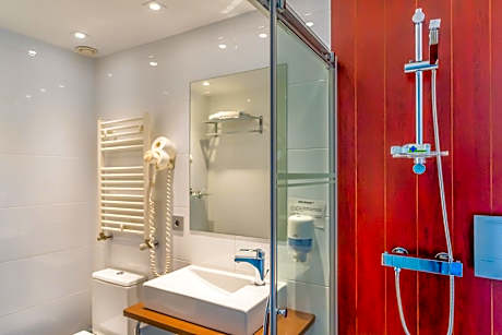 Double or Twin Room with Extra Bed