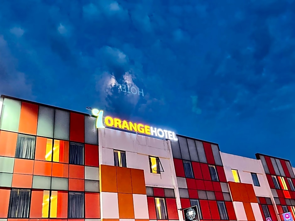 Orange Hotel Kota Warisan