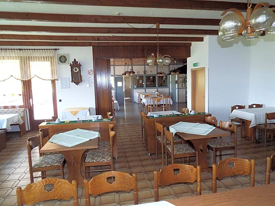 Hotel garni Zum Reinhardswald