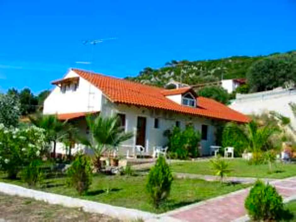 Summer Garden Αpartments & Studios