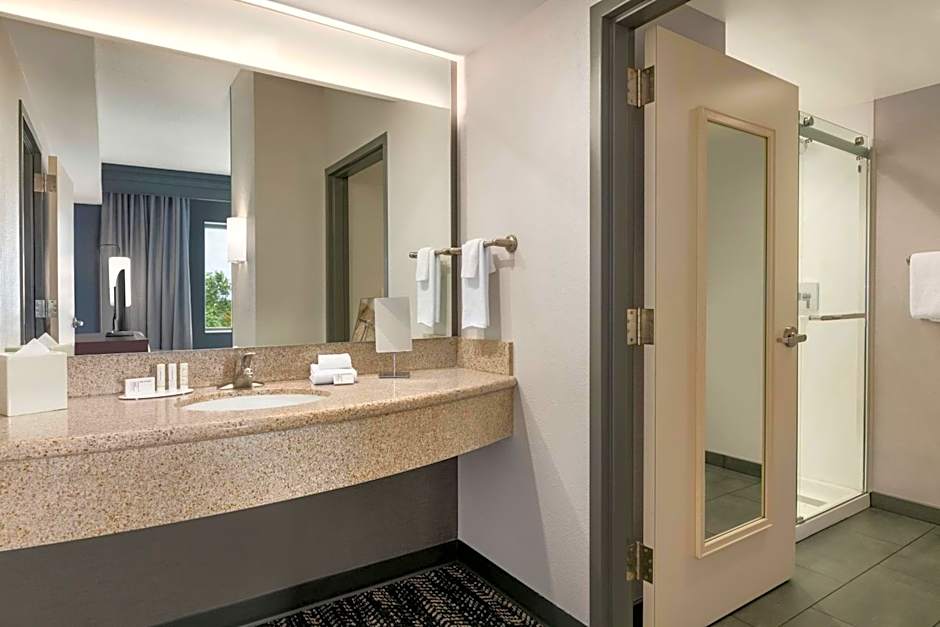 Courtyard by Marriott Lancaster