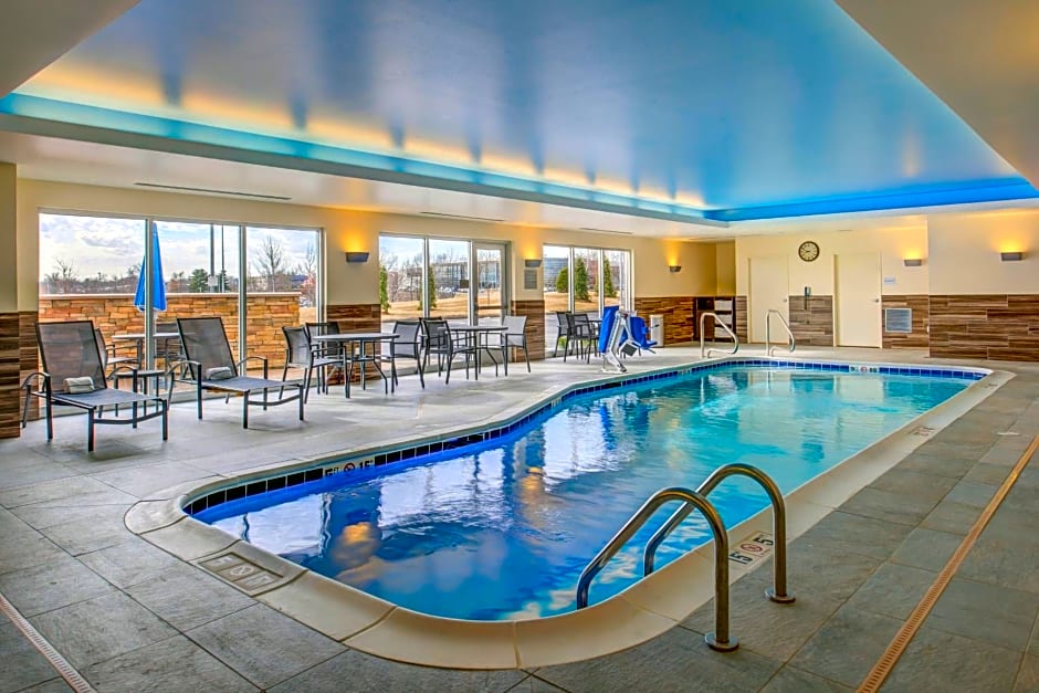 Fairfield Inn & Suites by Marriott St. Louis Westport