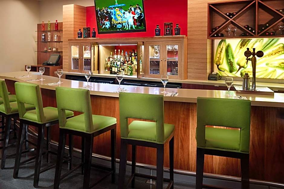 Courtyard by Marriott Mexico City Airport